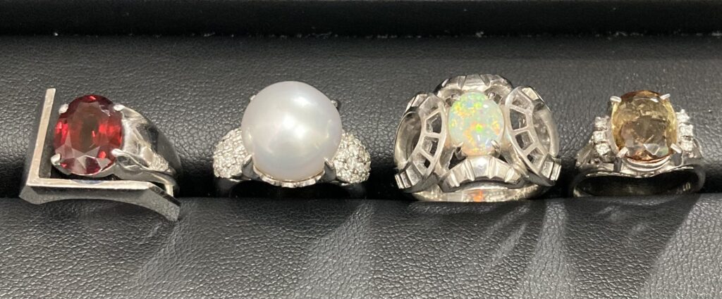 【買取実績】豪華な石付きリング（指輪）のコレクション